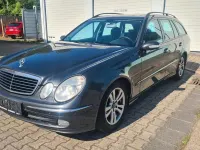 Gebraucht Mercedes E220 150 PS (110 kW) 2004 Grau Kombi