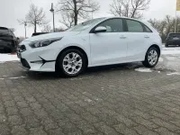 Gebraucht Kia Ceed 2023 Weiß Kleinwagen
