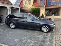 Gebraucht BMW 325 218 PS (160 kW) 2007 Grau Kombi