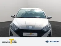 Gebraucht Hyundai i20 Comfort 101 PS (74 kW) 2025 Grau Limousine