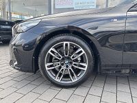 Gebraucht BMW 520 Performance 197 PS (144 kW) 2024 Schwarz Limousine