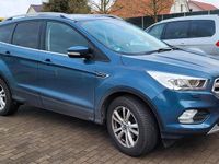 Gebraucht Ford Kuga 150 PS (110 kW) 2019 Blau SUV