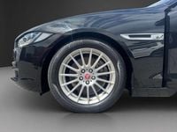 Gebraucht Jaguar XE Prestige 163 PS (119 kW) 2015 Schwarz Limousine