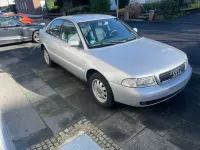 Gebraucht Audi A4 101 PS (74 kW) 2000 Silber Limousine
