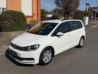 Gebraucht VW Touran 116 PS (85 kW) 2019 Weiß Van / Kleinbus