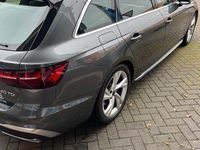 Gebraucht Audi A4 S-Line 204 PS (150 kW) 2023 Grau Kombi