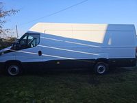 Gebraucht Iveco Daily 136 PS (100 kW) 2022 Weiß Limousine