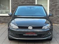 Gebraucht VW Golf VII LOUNGE 150 PS (110 kW) 2015 Uranograu/cinza urano Limousine