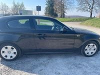 Gebraucht BMW 116 122 PS (89 kW) 2011 Schwarz Kleinwagen