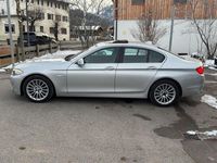 Gebraucht BMW 525 Sport Line 204 PS (150 kW) 2011 Silber Limousine