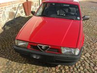 Gebraucht Alfa Romeo 75 120 PS (88 kW) 1990 Rot Limousine