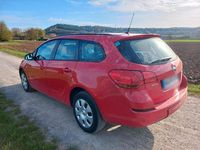 Gebraucht Opel Astra 131 PS (96 kW) 2012 Rot Kombi