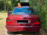 Gebraucht Mercedes C180 Classic 122 PS (89 kW) 2000 Rot Limousine