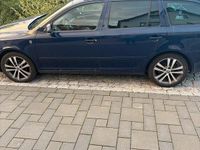 Gebraucht Skoda Octavia 105 PS (77 kW) 2012 Blau Kombi
