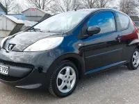 Gebraucht Peugeot 107 50 PS (36 kW) 2008 Schwarz Kleinwagen