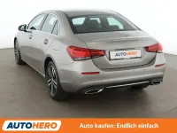 Gebraucht Mercedes A180 Progressive 136 PS (100 kW) 2020 Grau Limousine