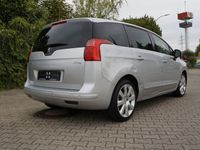 gebraucht Peugeot 5008 Platinum 7 Sitze Leder HUD TV Pano PDC SHZ