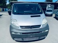 Gebraucht Opel Vivaro 101 PS (74 kW) 2005 Silber Van / Kleinbus