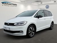 Używany VW Touran Pro 150 KM (110 kW) 2024 Biały Minivan