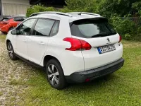 Gebraucht Peugeot 2008 Business-Line 114 PS (83 kW) 2015 Weiß SUV
