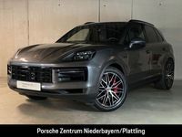 Gebraucht Porsche Cayenne S 519 PS (381 kW) 2024 Quarzitgraumetallic (metallic) SUV