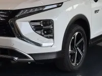 Gebraucht Mitsubishi Eclipse Cross Plus 188 PS (138 kW) 2022 Weiß SUV