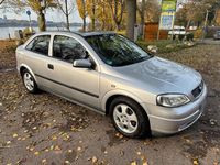 Gebraucht Opel Astra 100 PS (73 kW) 1998 Silber Coupé