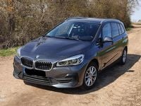 Gebraucht BMW 216 Advantage 116 PS (85 kW) 2020 Grau Kombi