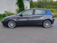 Gebraucht Alfa Romeo 147 105 PS (77 kW) 2007 Grau Kleinwagen