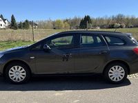 Gebraucht Opel Astra Selection 116 PS (85 kW) 2015 Grau Kombi