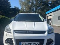 Gebraucht Ford Kuga Titanium 179 PS (131 kW) 2016 Weiß SUV