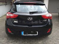 Gebraucht Hyundai i30 Edition 99 PS (72 kW) 2014 Schwarz Limousine