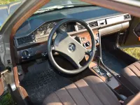 Gebraucht Mercedes 200 105 PS (77 kW) 1989 Gold Limousine
