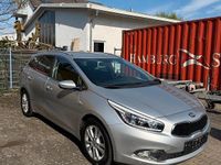 Gebraucht Kia Ceed 135 PS (99 kW) 2015 Silber Kleinwagen