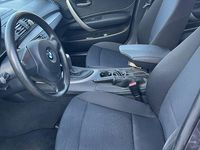 Gebraucht BMW 118 143 PS (105 kW) 2007 Grau Kleinwagen
