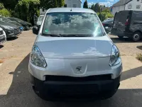 Gebraucht Peugeot Partner 90 PS (66 kW) 2015 Silber Van / Kleinbus