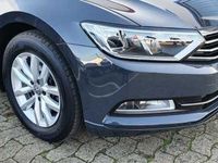 Gebraucht VW Passat Comfortline 150 PS (110 kW) 2018 Grau Kombi