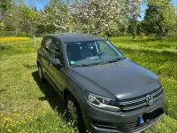 Gebraucht VW Tiguan Trendline 125 PS (91 kW) 2016 Grau SUV