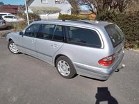 Gebraucht Mercedes E320 Classic 197 PS (144 kW) 2001 Silber Kombi