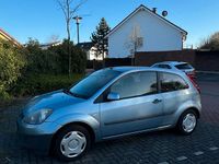 Gebraucht Ford Fiesta 80 PS (58 kW) 2006 Blau Kleinwagen