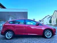 Gebraucht Ford Focus Business Edition 125 PS (91 kW) 2017 Rot Limousine