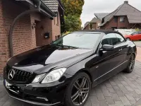 Usata Mercedes E250 Elegance 204 CV (150 kW) 2011 Nero Cabrio