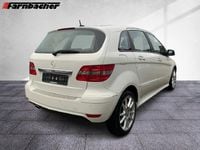 Gebraucht Mercedes B160 95 PS (69 kW) 2011 Calcitweiss  unilack Van / Kleinbus