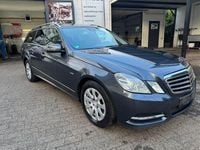 Gebraucht Mercedes E250 204 PS (150 kW) 2012 Grau Kombi
