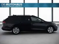 Gebraucht VW Golf VIII Life 110 PS (80 kW) 2024 Schwarz Kombi