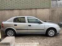 Gebraucht Opel Astra 105 PS (77 kW) 2001 Silber Kleinwagen
