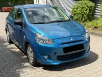 Gebraucht Mitsubishi Space Star Diamant Edition 80 PS (58 kW) 2016 Blau Kleinwagen