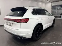 Gebraucht VW Touareg Elegance 231 PS (169 kW) 2024 Weiß SUV