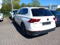 Gebraucht VW Tiguan Allspace 150 PS (110 kW) 2023 Pure white SUV