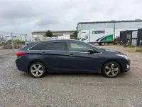 Gebraucht Hyundai i40 Premium 136 PS (100 kW) 2014 Blau Kombi